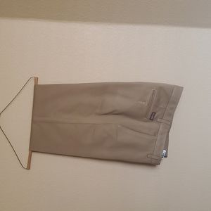 Wrangler Riata flat33x36 kaki dress pant